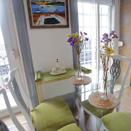 Piso Centrico De Tres Dormitorios Reformado Del S XIX Vigo Ngoại thất bức ảnh